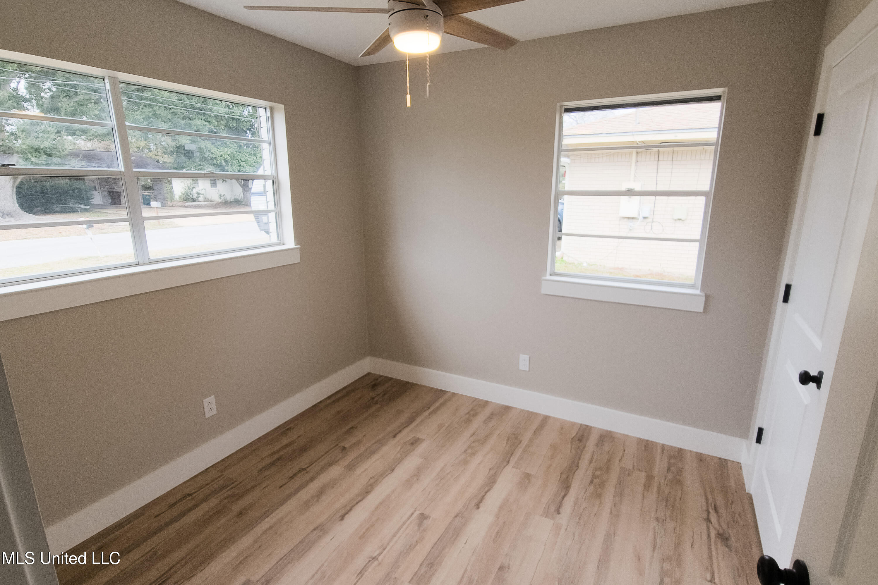 856 Rustwood Drive Biloxi, MS 39532 - Photo 21 of 24 20251226_133739-8