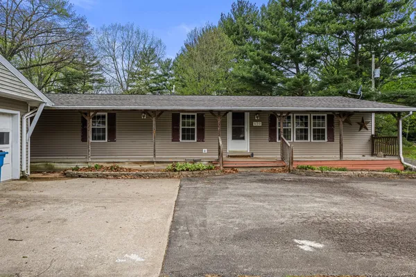 $199,900 | 420 Fisler Road, Monticello, IL 61856