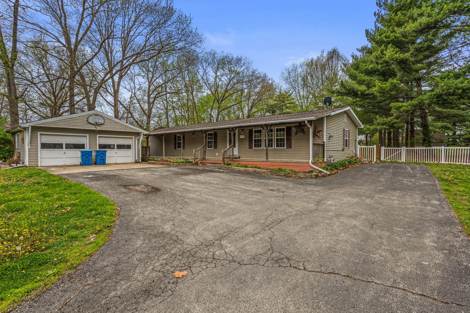 420 Fisler Road Monticello, IL 61856 - Photo 2 of 29