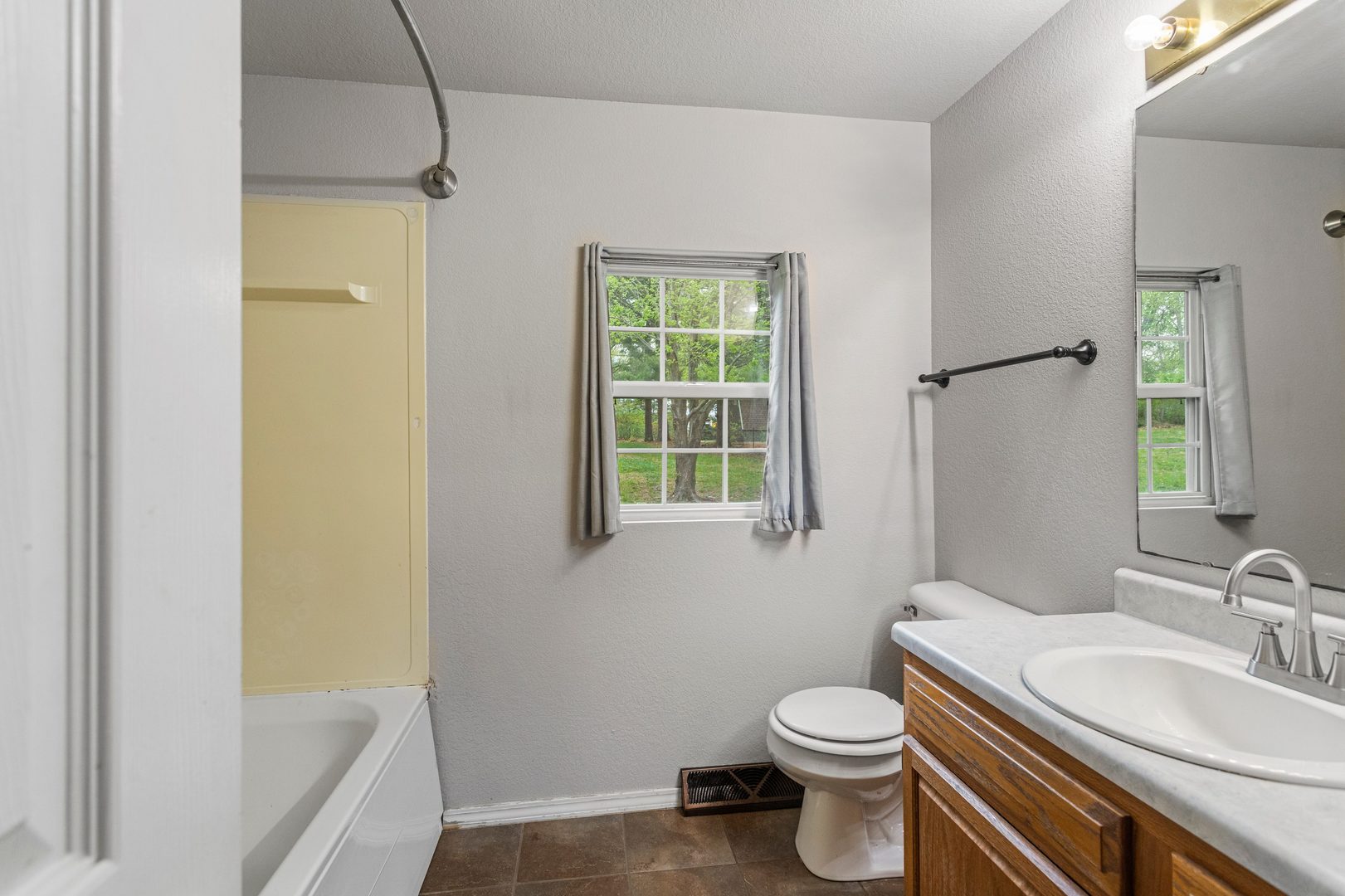 420 Fisler Road Monticello, IL 61856 - Photo 22 of 29