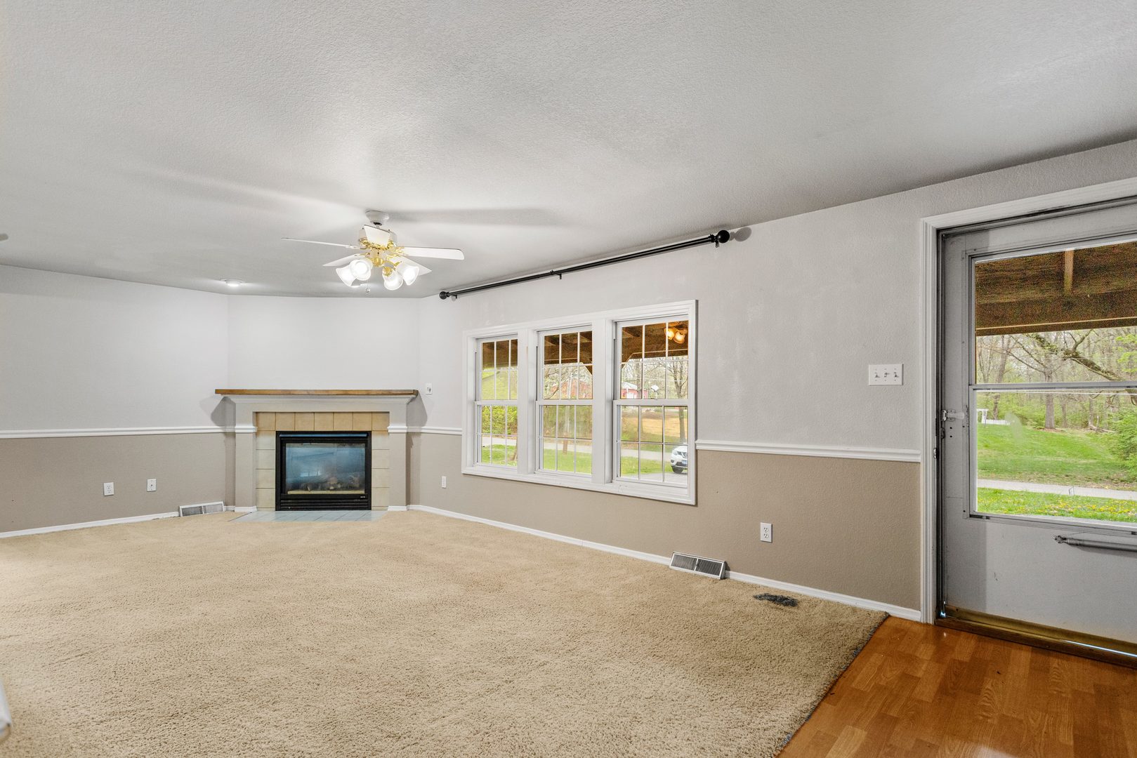 420 Fisler Road Monticello, IL 61856 - Photo 5 of 29