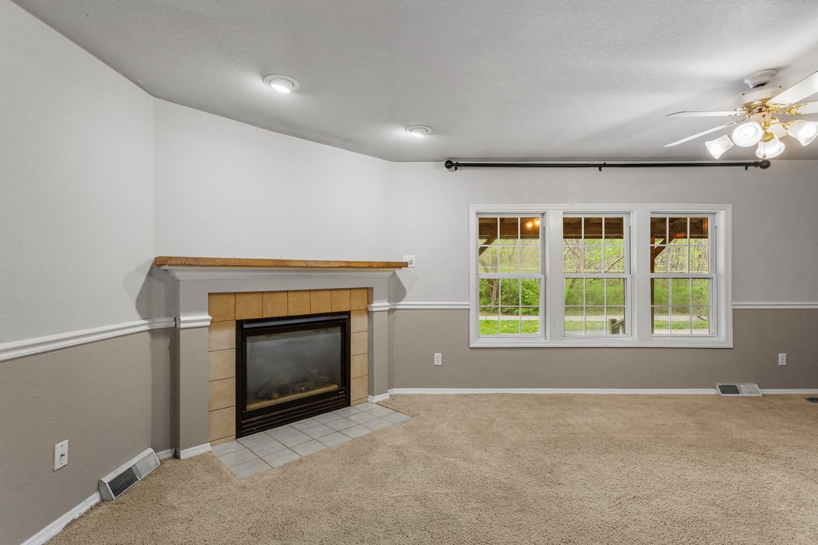 420 Fisler Road Monticello, IL 61856 - Photo 6 of 29