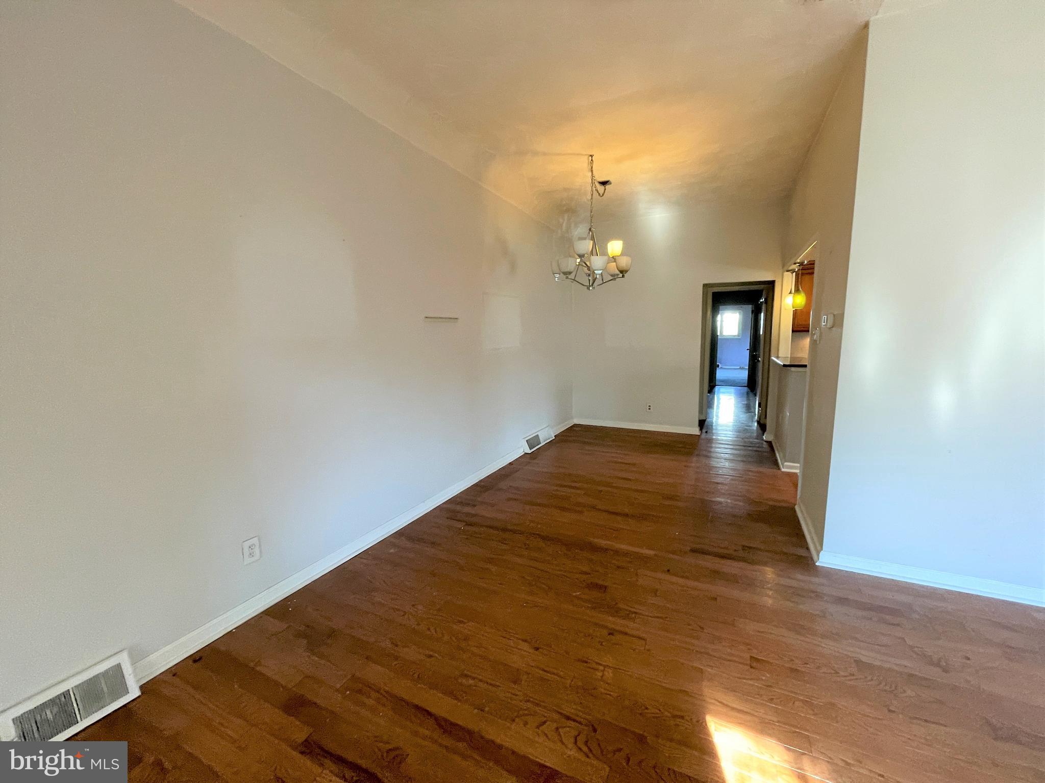 129 Juniper Road Havertown, PA 19083 - Photo 10 of 30 dining area