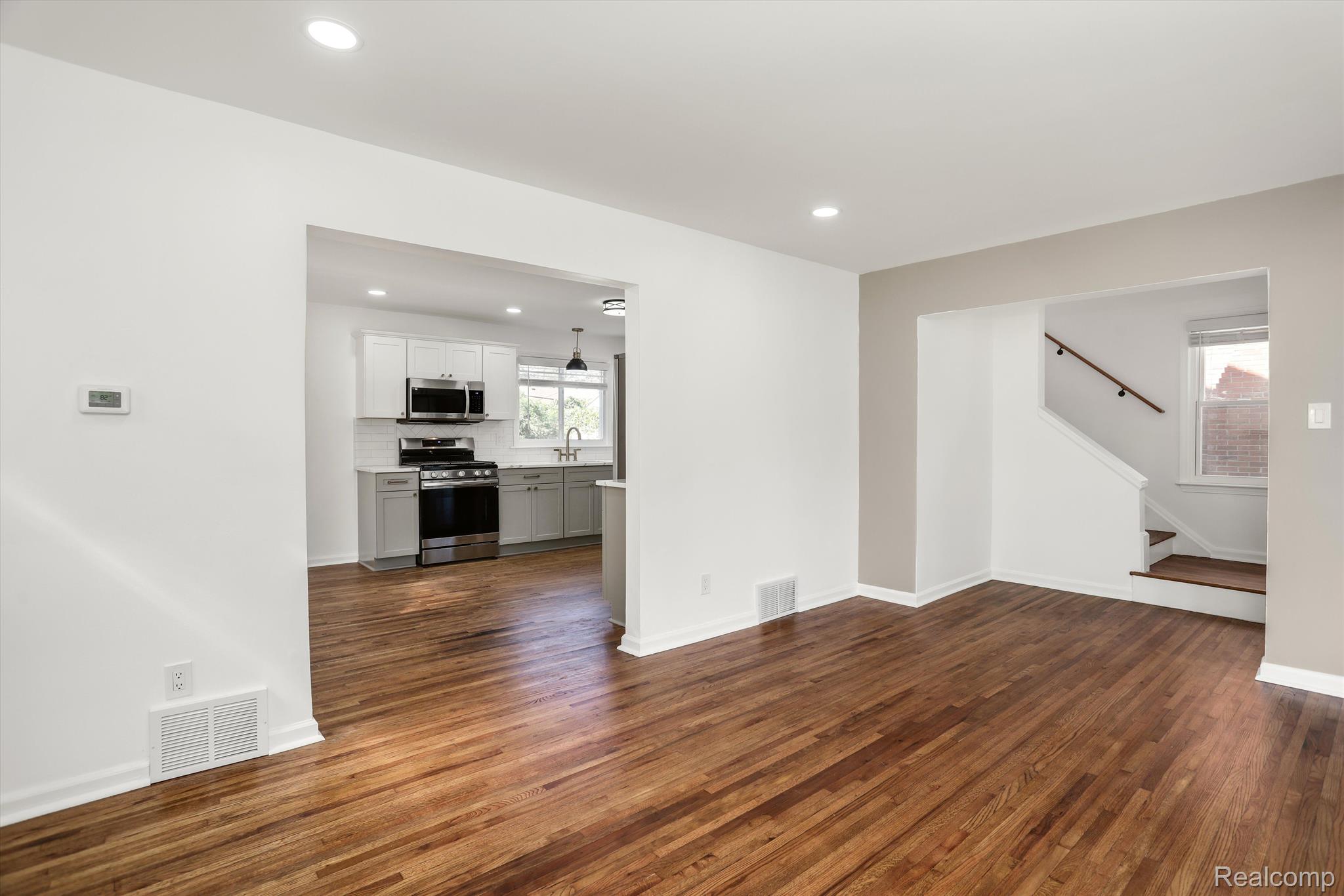 8097 Meyers Road Detroit, MI 48228 - Photo 8 of 24 Gallery Image 8