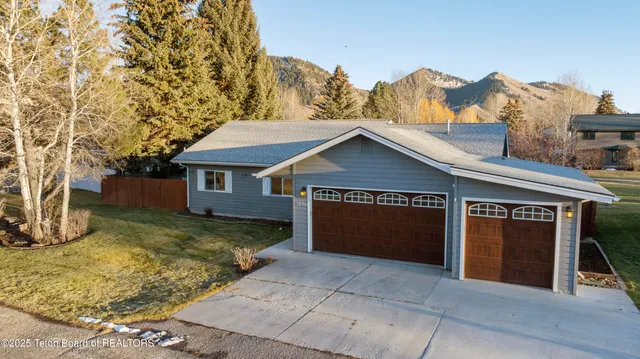 $1,830,000 | 3040 Mountain View Lane, Jackson, WY 83001