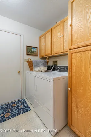 $1,830,000 | 3040 Mountain View Lane, Jackson, WY 83001