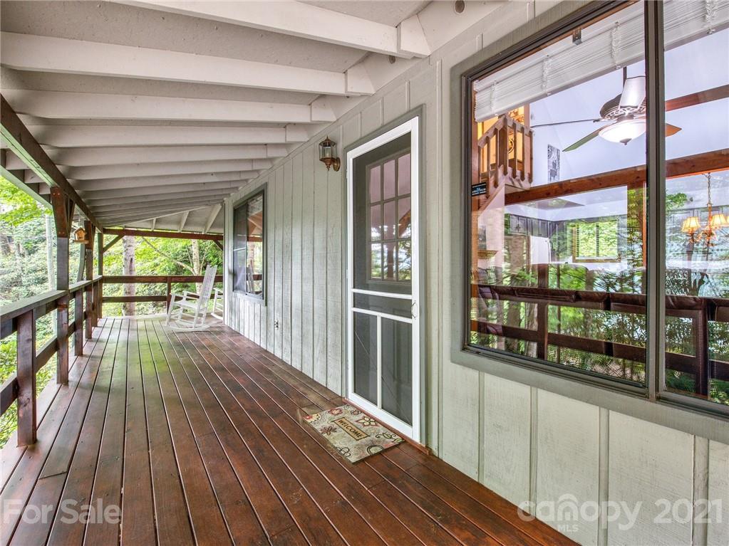 181 Old Still Road Maggie Valley, NC 28751 - Photo 4 of 37 Gallery Image 4