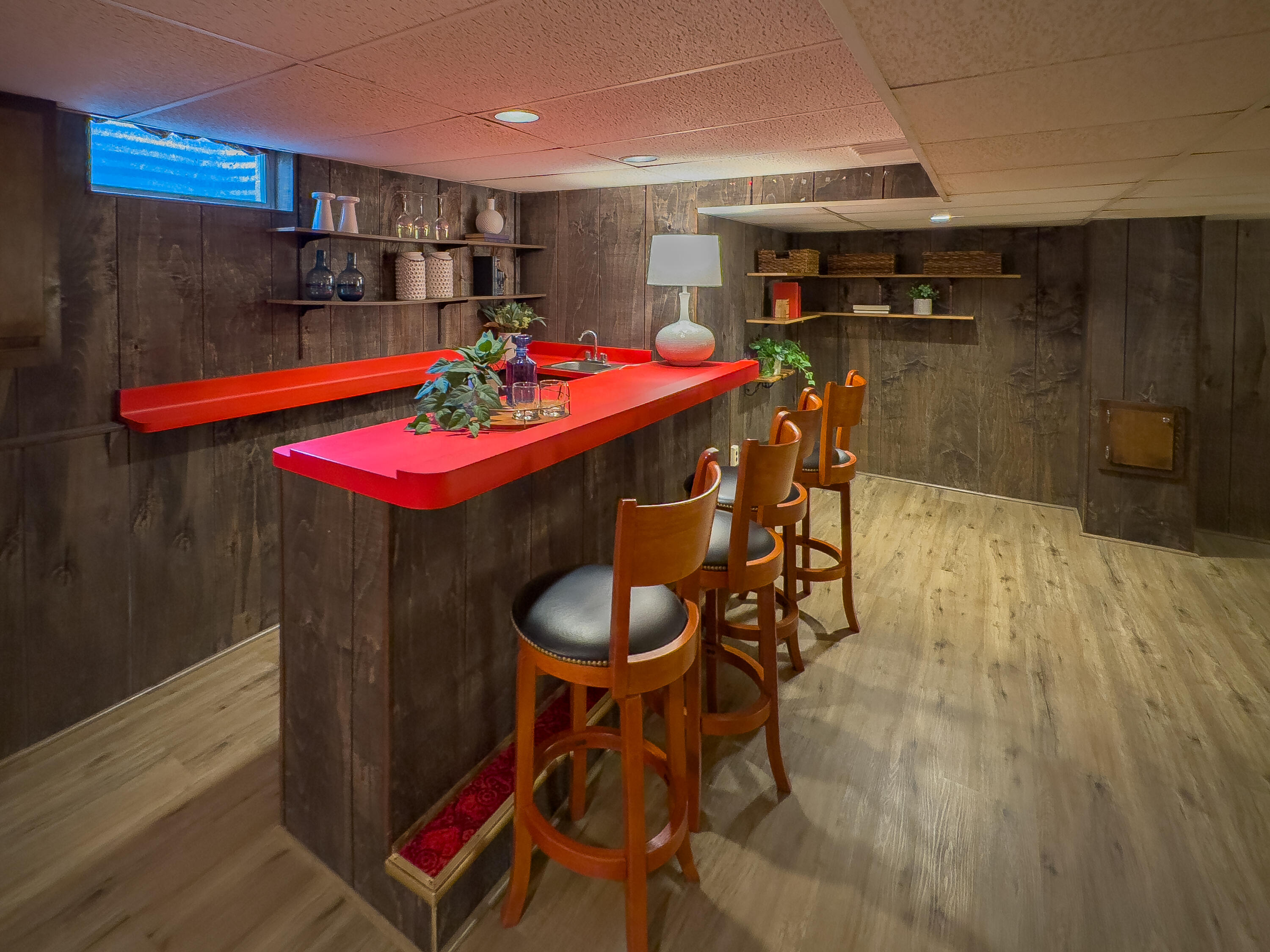 3340 South Russel Road New Berlin, WI 53151 - Photo 25 of 36 Wet Bar Basement
