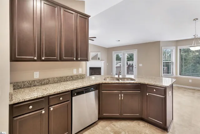 $329,900 | 102 Blue Heron Circle, Simpsonville, SC 29680