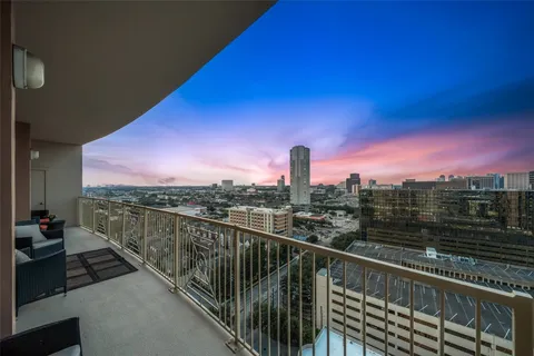 $310,000 | 3505 Sage Road, Unit 1705, Houston, TX 77056
