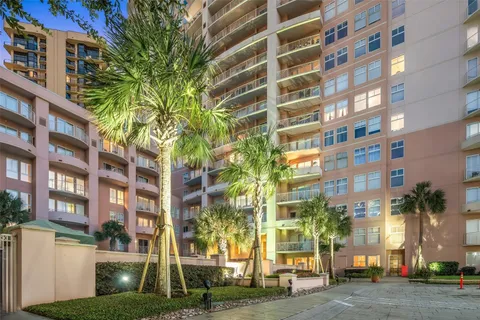 $310,000 | 3505 Sage Road, Unit 1705, Houston, TX 77056