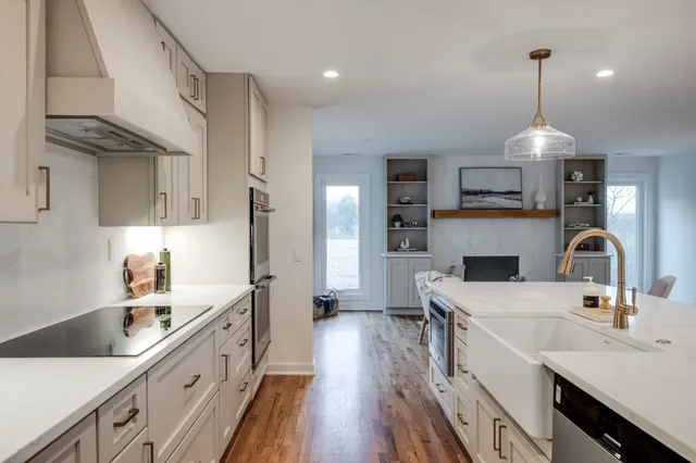 $1,399,000 | 4342 Murfreesboro Road, Franklin, TN 37067