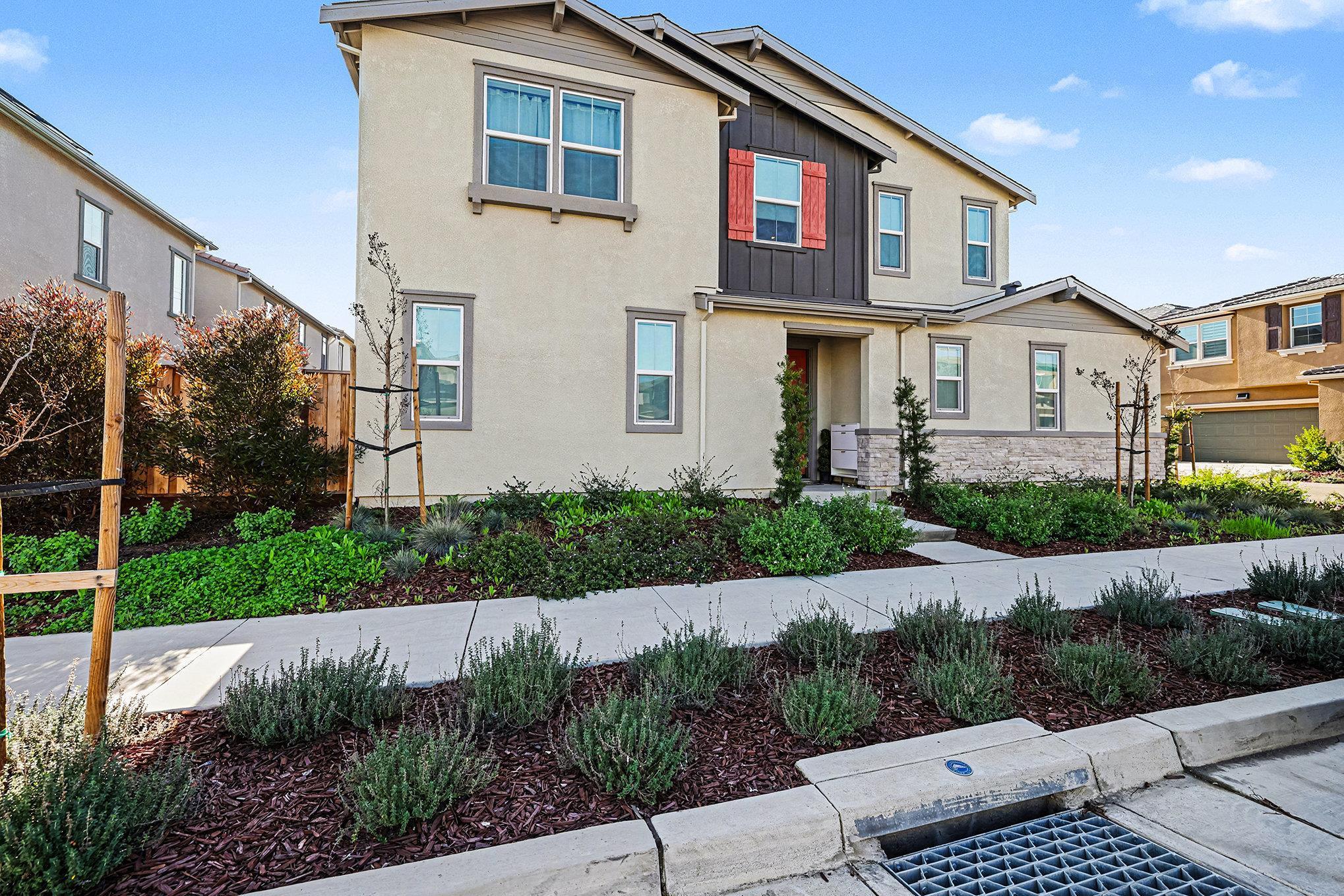 7310 Tabitha Place Tracy, CA 95377 - Photo 3 of 37