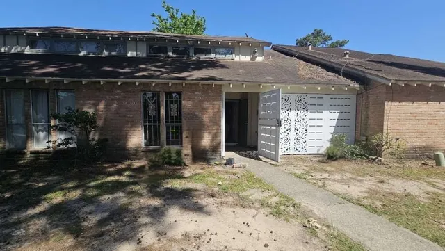 a front view of a house