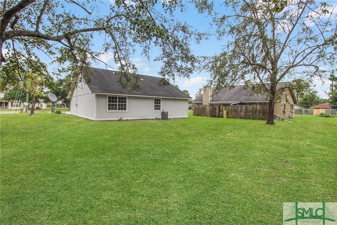 862 Ridgewood Way Hinesville, GA 31313 - Photo 32 of 35 Gallery Image 32