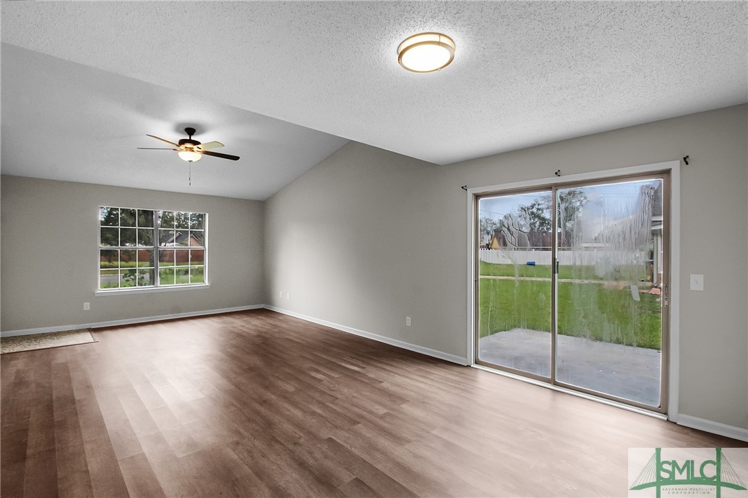 862 Ridgewood Way Hinesville, GA 31313 - Photo 6 of 35 Gallery Image 6