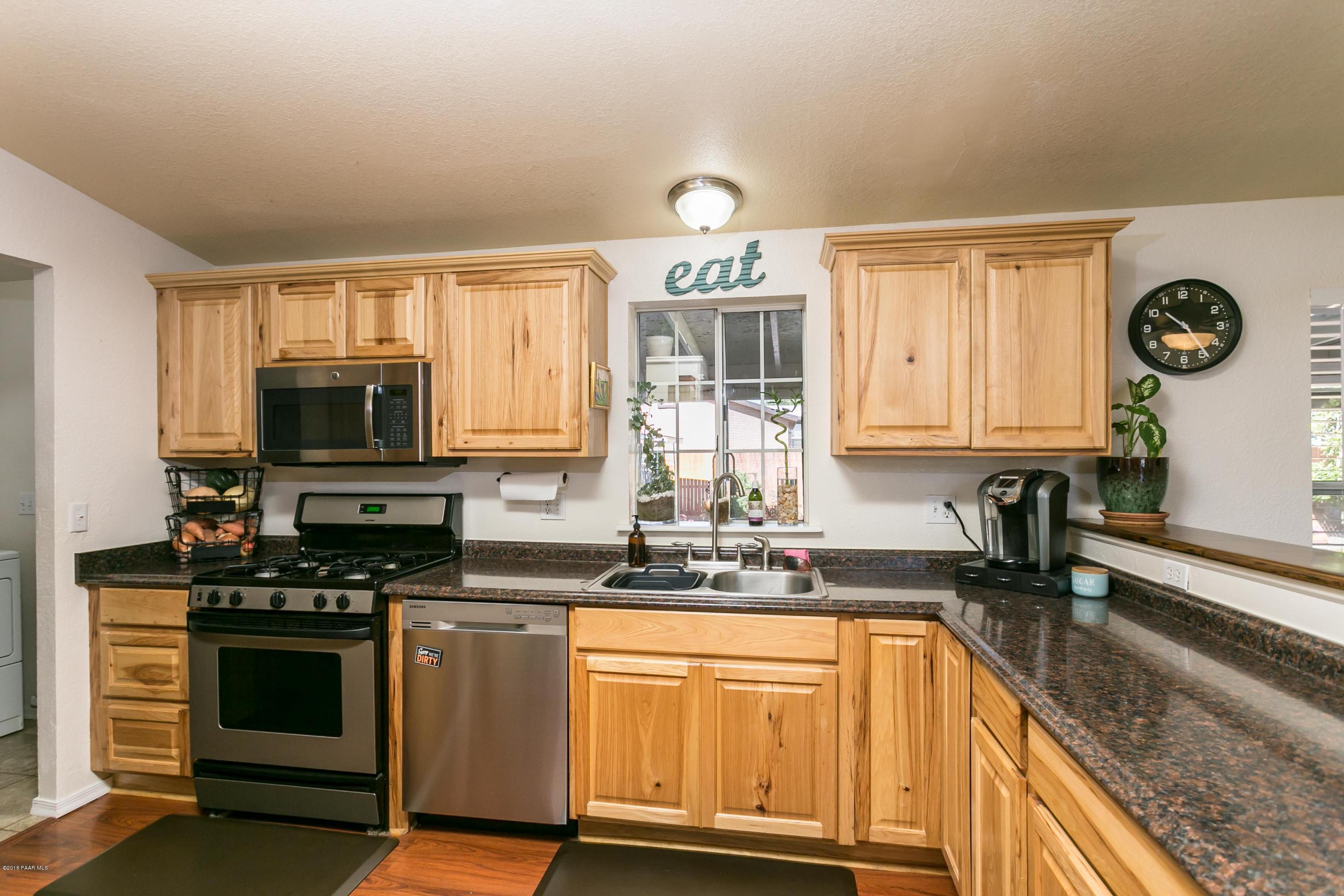 4650 North Ranger Road Prescott Valley, AZ 86314 - Photo 9 of 26 008_Kitchen