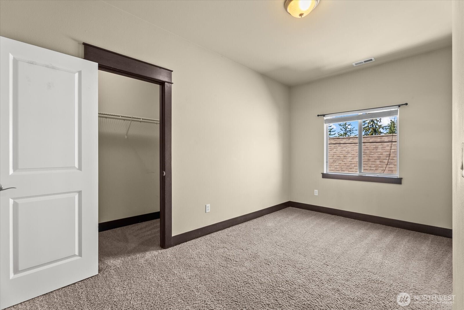 1357 Elma Place Northeast Renton, WA 98059 - Photo 24 of 37 Gallery Image 24
