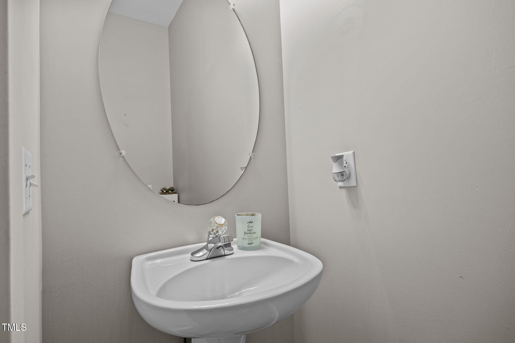2136 Dunn Road Raleigh, NC 27614 - Photo 17 of 32 22-web-or-mls-IMG_1442
