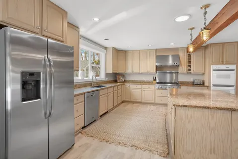 $2,775,000 | 15 21st Street North, Edgartown, MA 02539