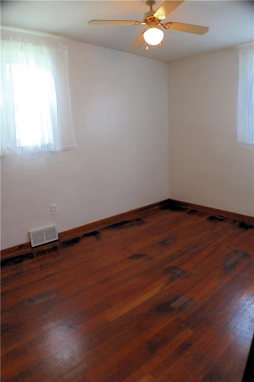 1533 Cathell Road Pittsburgh, PA 15236 - Photo 12 of 25 3rd Bedroom 11 x 08
