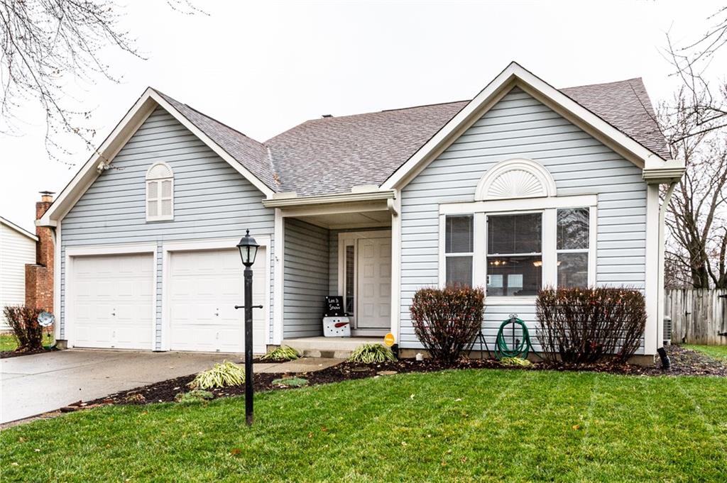 7756 Castle Ridge Court Indianapolis, IN 46256 - Photo 2 of 35 Gallery Image 2