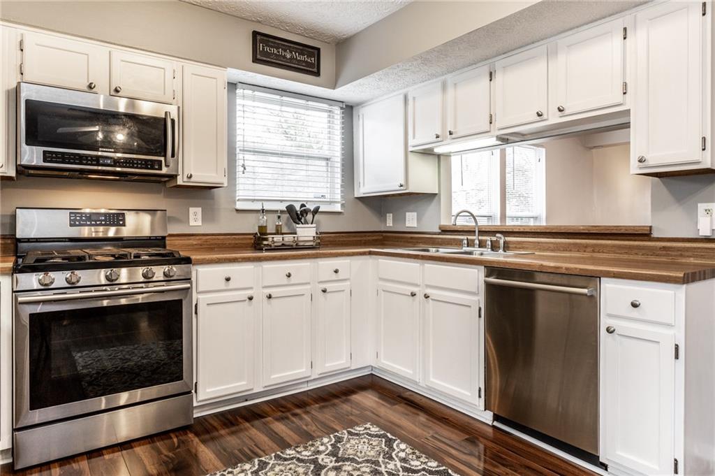 7756 Castle Ridge Court Indianapolis, IN 46256 - Photo 15 of 35 Gallery Image 15
