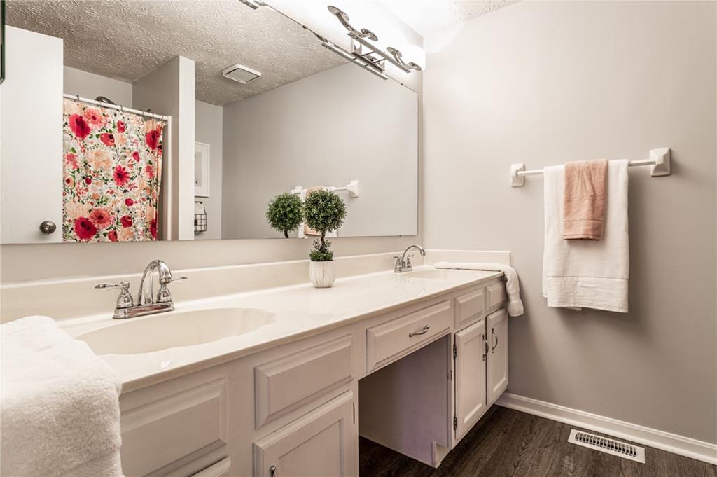 7756 Castle Ridge Court Indianapolis, IN 46256 - Photo 22 of 35 Gallery Image 22