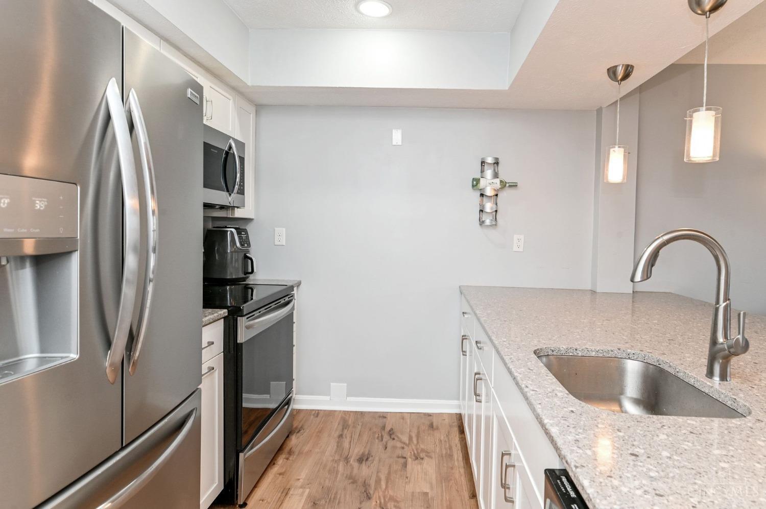 10555 Montgomery Road, Unit 98 Montgomery, OH 45242 - Photo 9 of 42