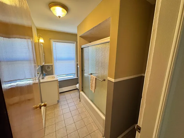 $1,700 | 70 West 37th Street, Unit 2, Bayonne, NJ 07002