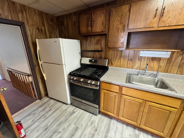 $1,700 | 70 West 37th Street, Unit 2, Bayonne, NJ 07002