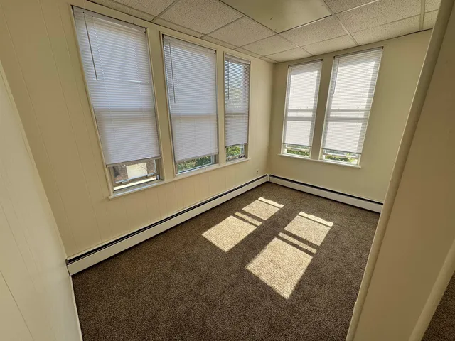 $1,700 | 70 West 37th Street, Unit 2, Bayonne, NJ 07002