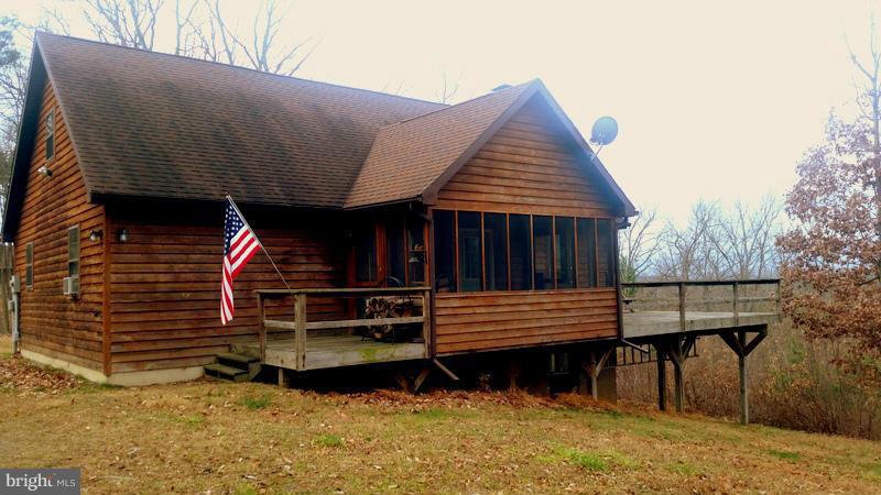10732 Winchester Grade Road Berkeley Springs, WV 25411 - Photo 1 of 27 Exterior (General)