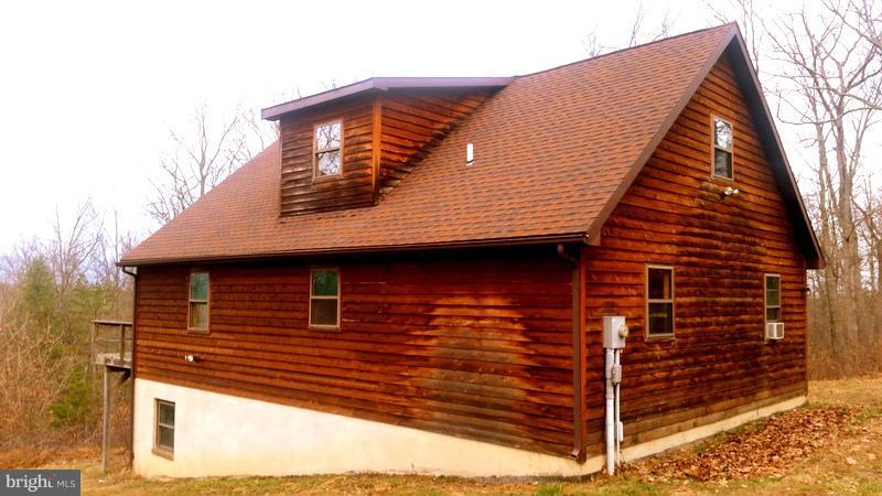 10732 Winchester Grade Road Berkeley Springs, WV 25411 - Photo 26 of 27 Exterior (Front)