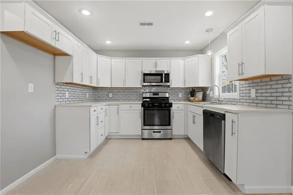 $315,000 | 629 South Sherman Street, Olathe, KS 66061