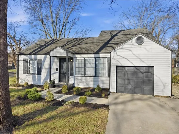 $315,000 | 629 South Sherman Street, Olathe, KS 66061