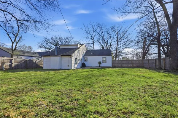 $315,000 | 629 South Sherman Street, Olathe, KS 66061