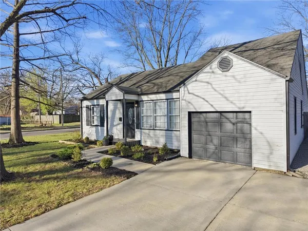 $315,000 | 629 South Sherman Street, Olathe, KS 66061