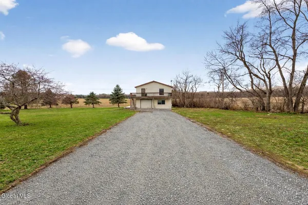 $330,000 | 4123 County Route 21, Schodack Landing, NY 12156
