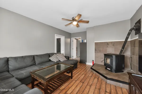 $330,000 | 4123 County Route 21, Schodack Landing, NY 12156