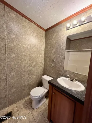 $260,000 | 125 Old Railroad Trail, Pollocksville, NC 28573