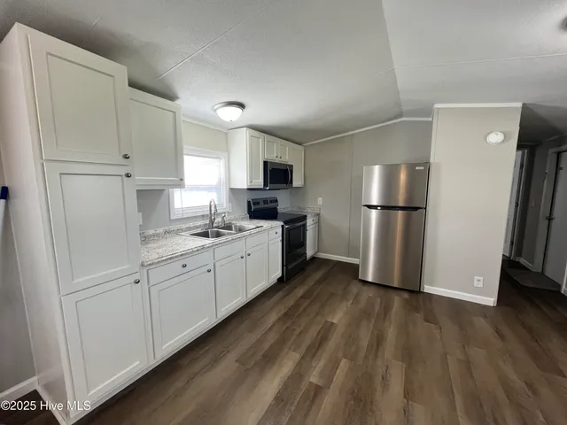 $260,000 | 125 Old Railroad Trail, Pollocksville, NC 28573