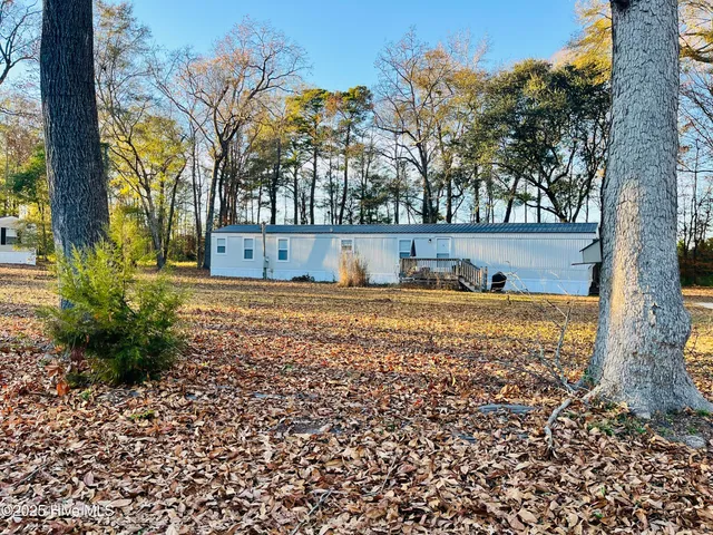$260,000 | 125 Old Railroad Trail, Pollocksville, NC 28573