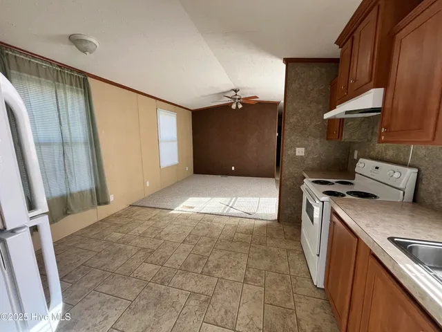 $260,000 | 125 Old Railroad Trail, Pollocksville, NC 28573