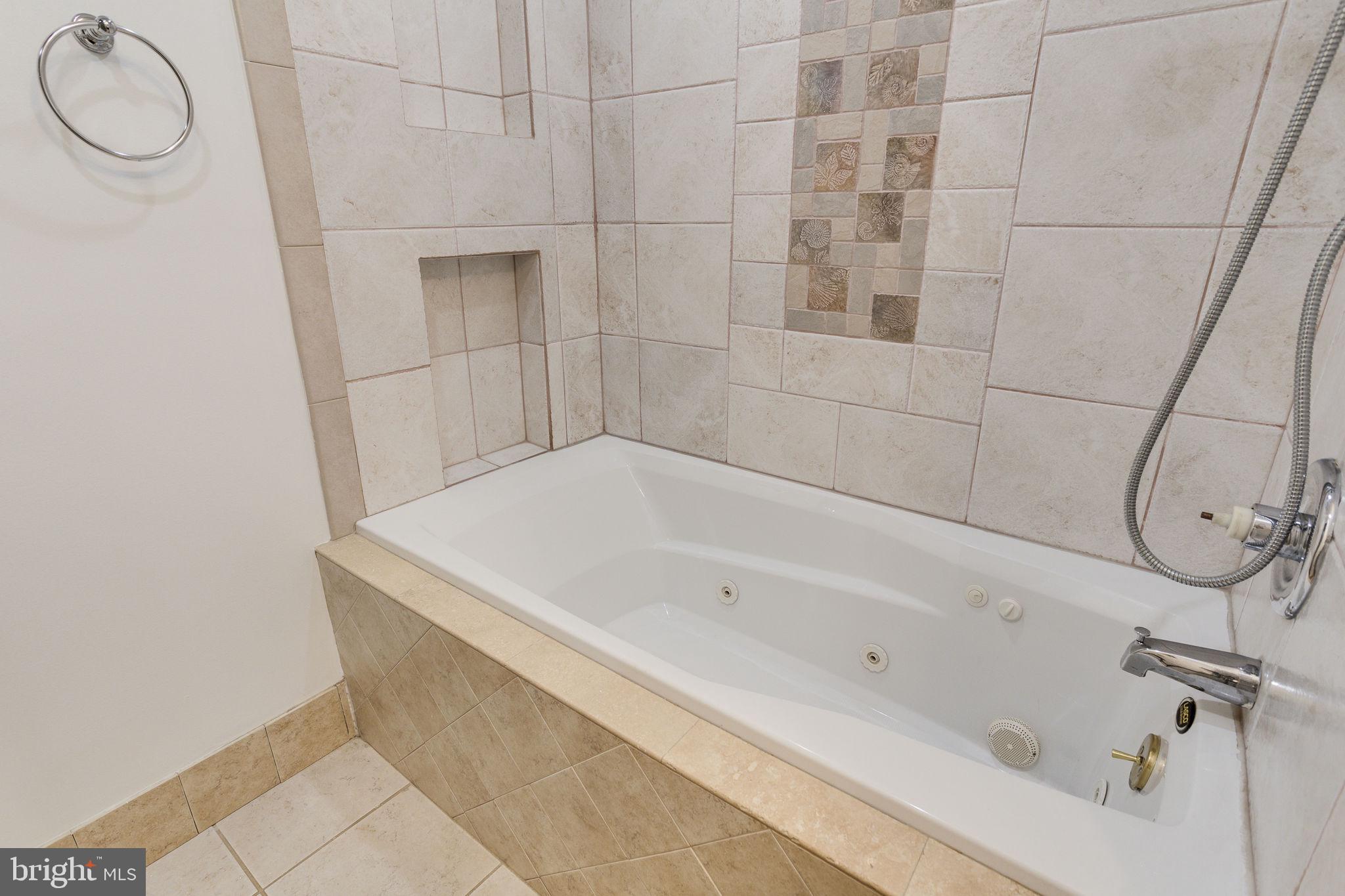 12901 Travilah Road Potomac, MD 20854 - Photo 29 of 50 Gallery Image 29