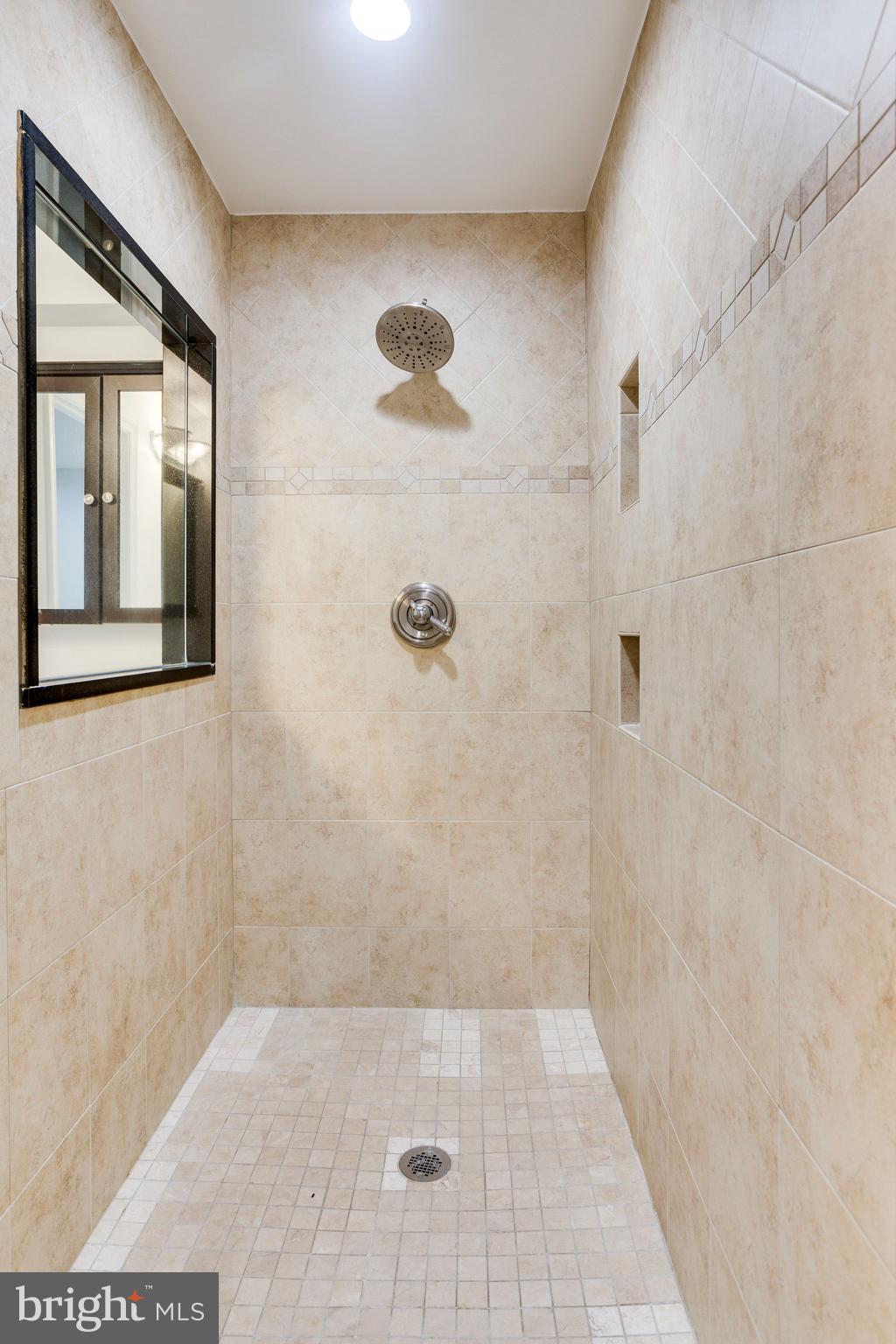 12901 Travilah Road Potomac, MD 20854 - Photo 31 of 50 Gallery Image 31