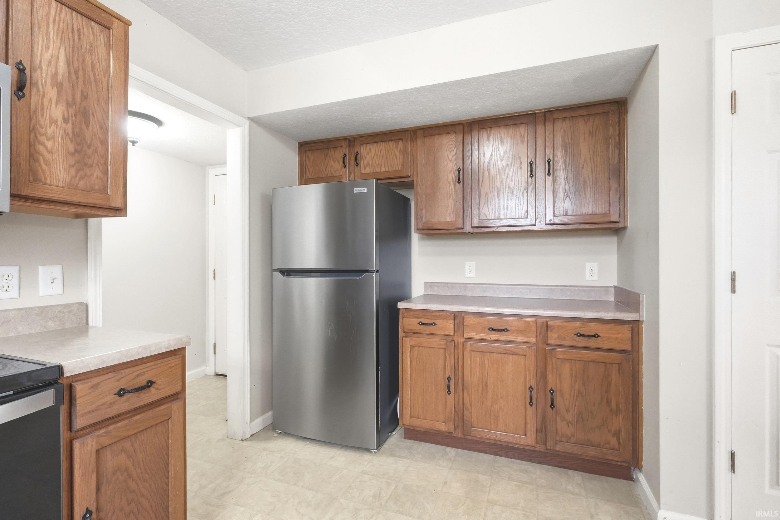 202 Riley Place Fort Wayne, IN 46825 - Photo 11 of 34 Gallery Image 11