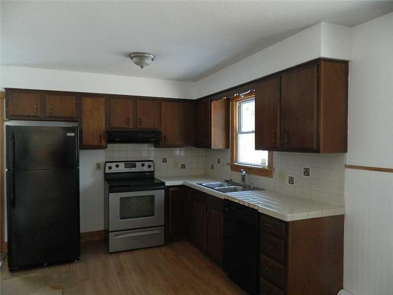 52 Old Trail Road Hermon, ME 04401 - Photo 2 of 9 Kitchen.