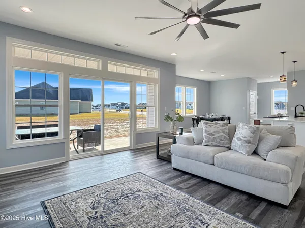 $489,900 | 333 Staysail Drive, Elizabeth City, NC 27909