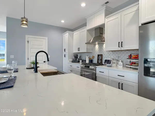 $489,900 | 333 Staysail Drive, Elizabeth City, NC 27909